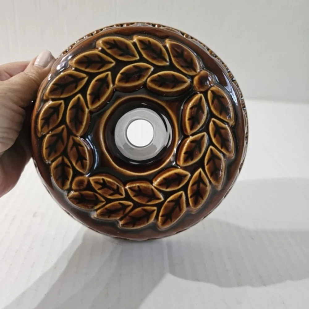 William Sonoma Pottery Dessert Mold Brown Glazed Stoneware Leaf Ring Bundt